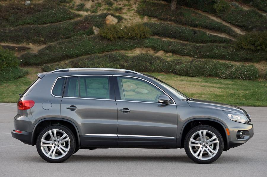  Volkswagen Tiguan 2011 года  (фото 49 из 146)